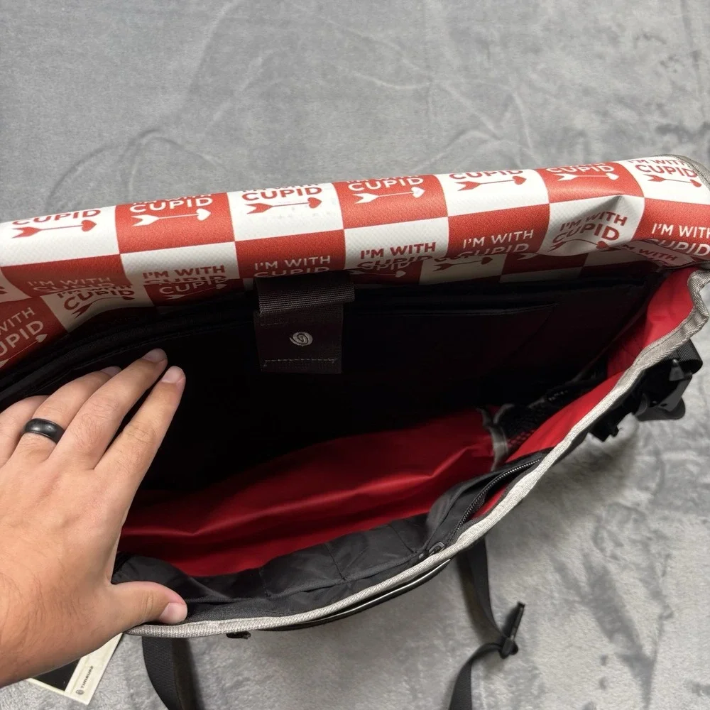 Vintage Timbuk2 Cupid's Undie Run Messenger Bag San Francisco Limited Charity